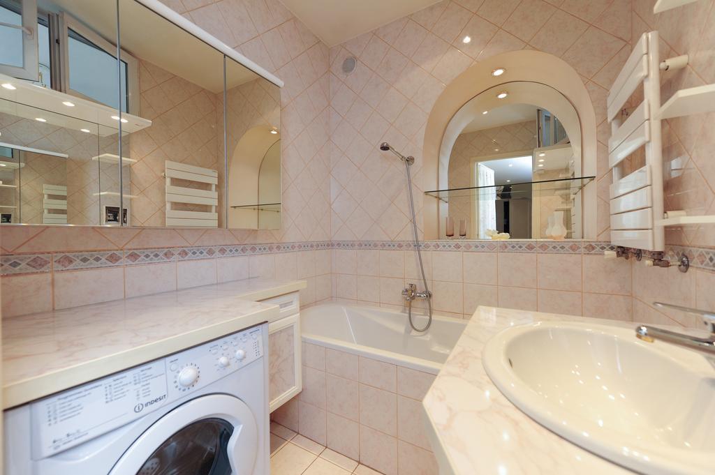 Appartement Minuetto Five Stars Holiday House Nizza Exterior foto